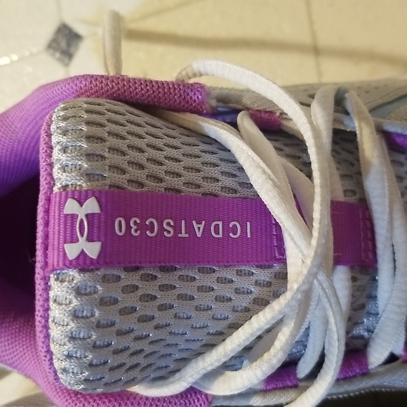 Under armour ICDATSC30 shoes. - Picture 5 of 11
